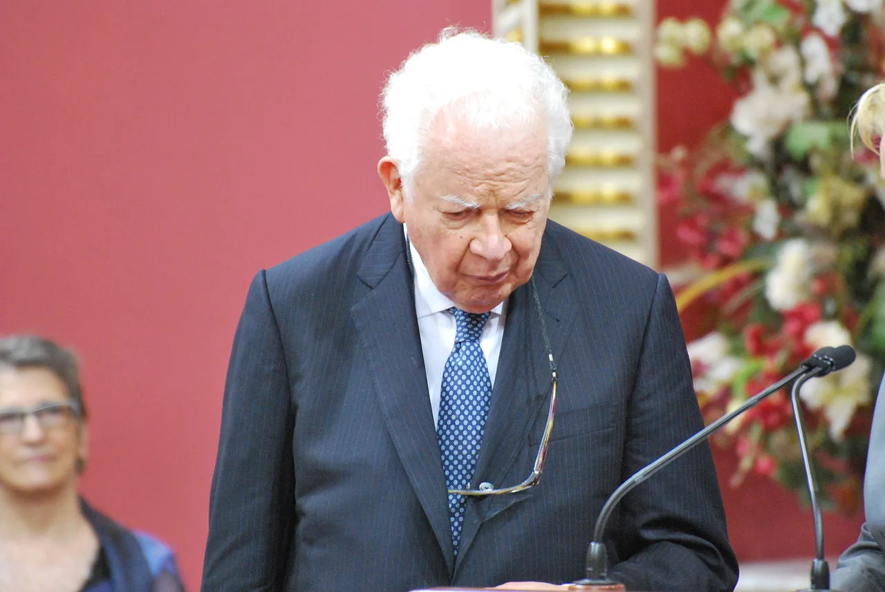 Portrait of Bernard Lamarre (1931–2016) – memorial page