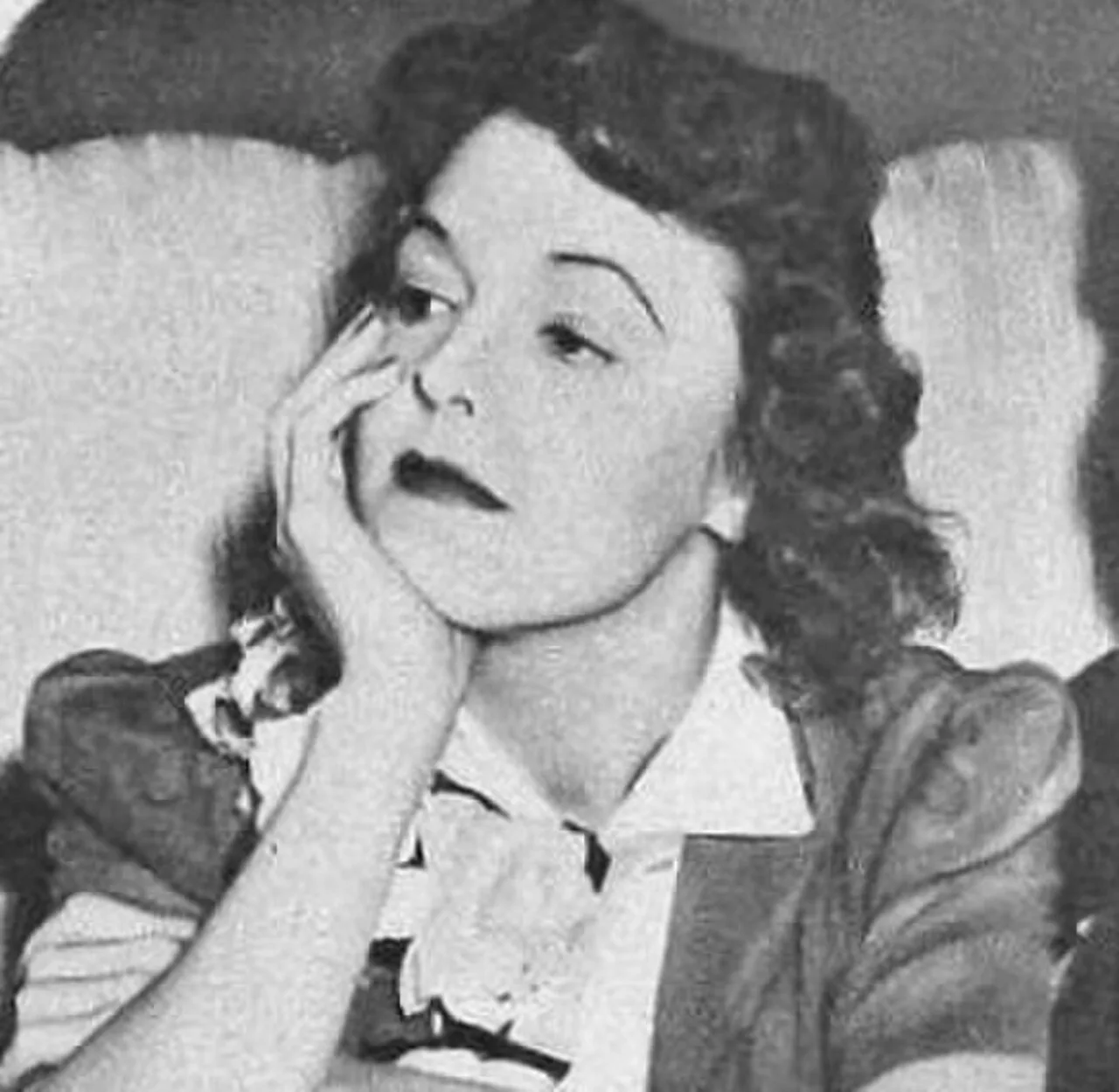 Porträt von Beverly Roberts (1914–2009) – Gedenkseite