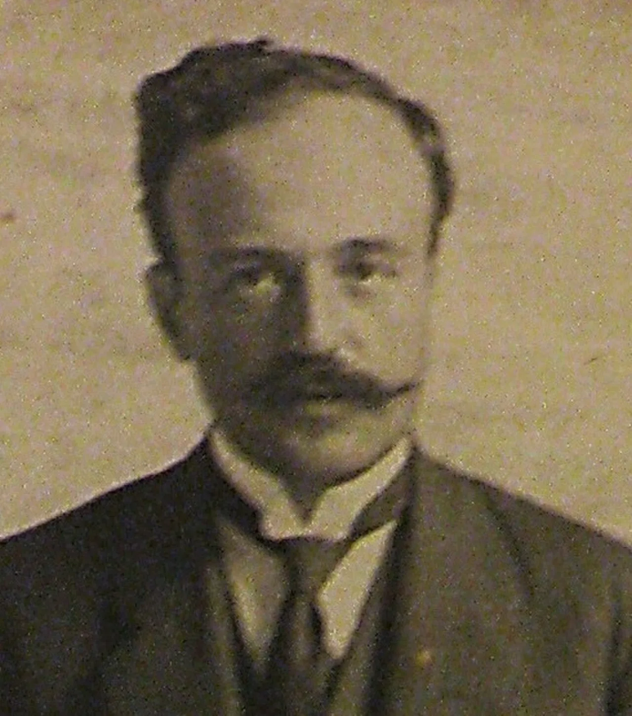 Porträt von Antoni Estivill i de Llorach (1875–1955) – Gedenkseite