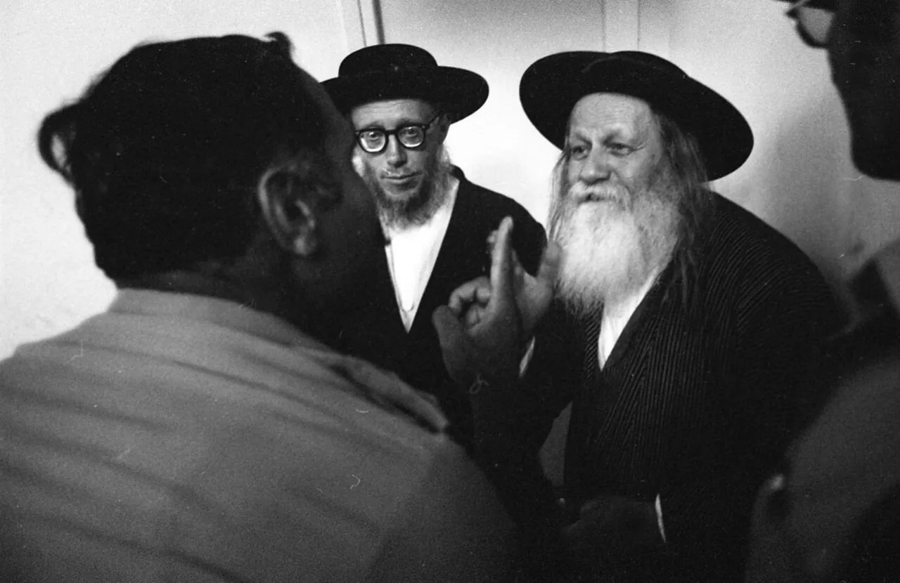 Portrait of Moshe Hirsch (1930–2010) – memorial page