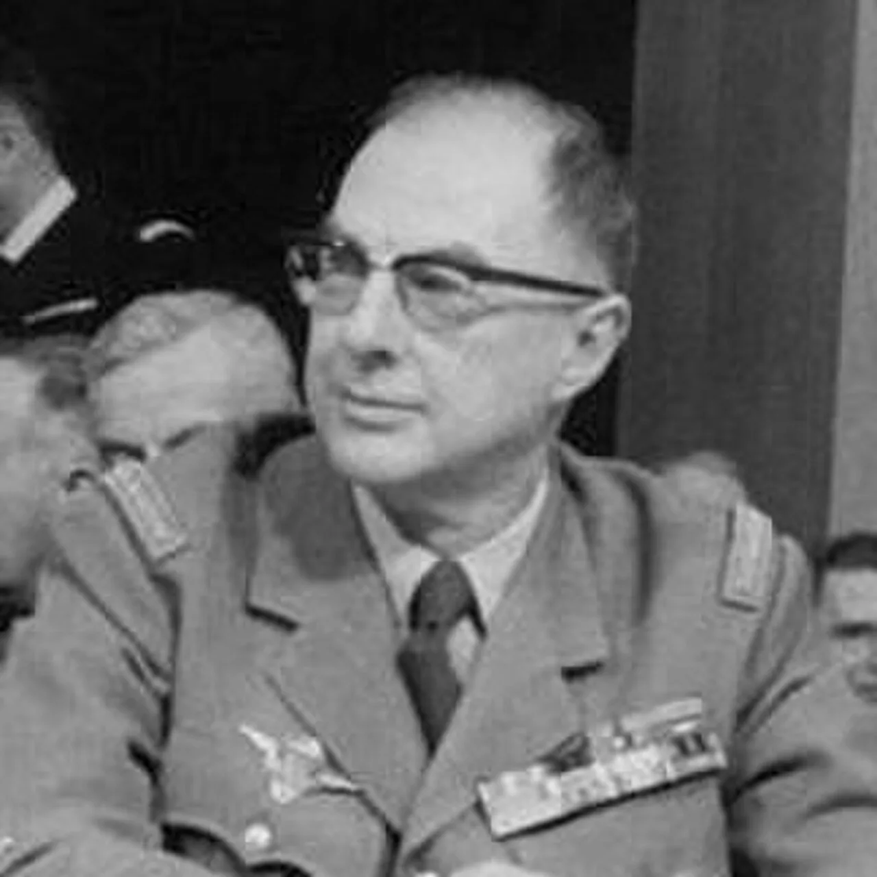Porträt von Charles Ailleret (1907–1968) – Gedenkseite