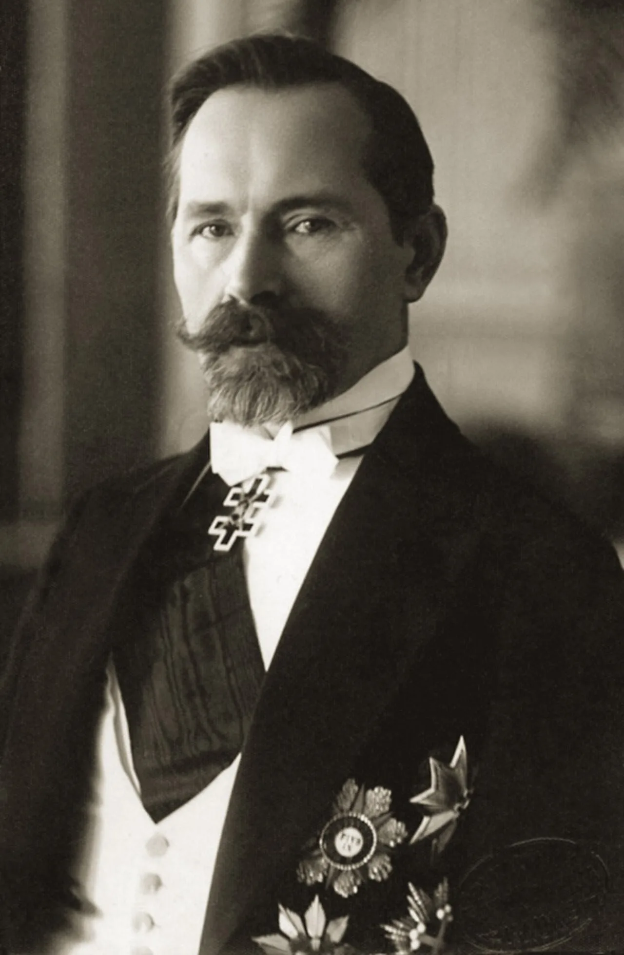 Portrait of Antanas Smetona (1874–1944) – memorial page