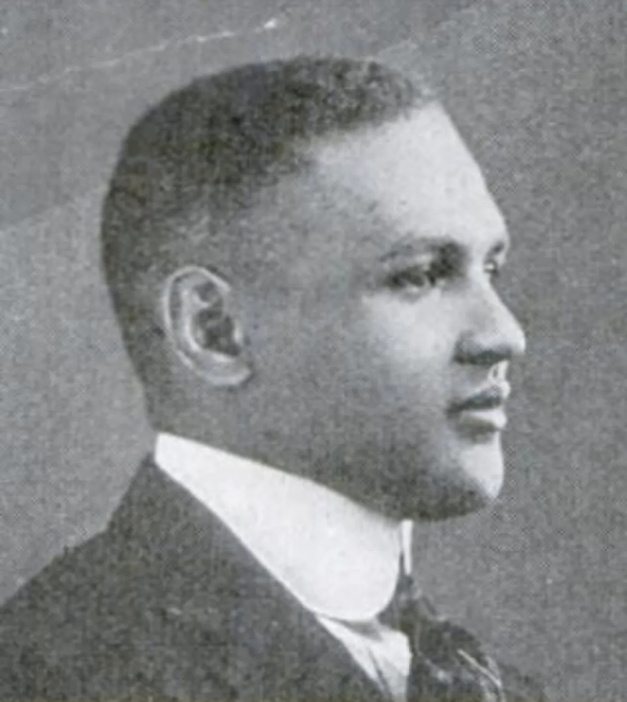 Portrait of Walter A. Gordon (1894–1976) – memorial page