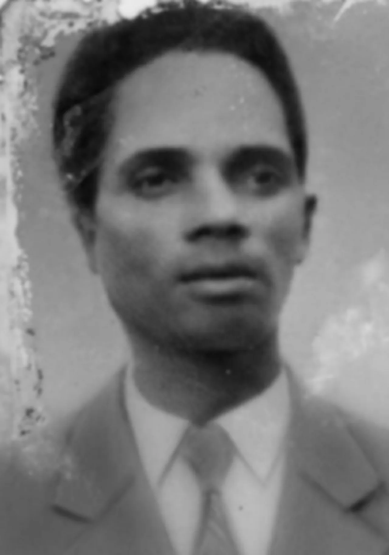 Porträt von Lucien Botovasoa (1908–1947) – Gedenkseite