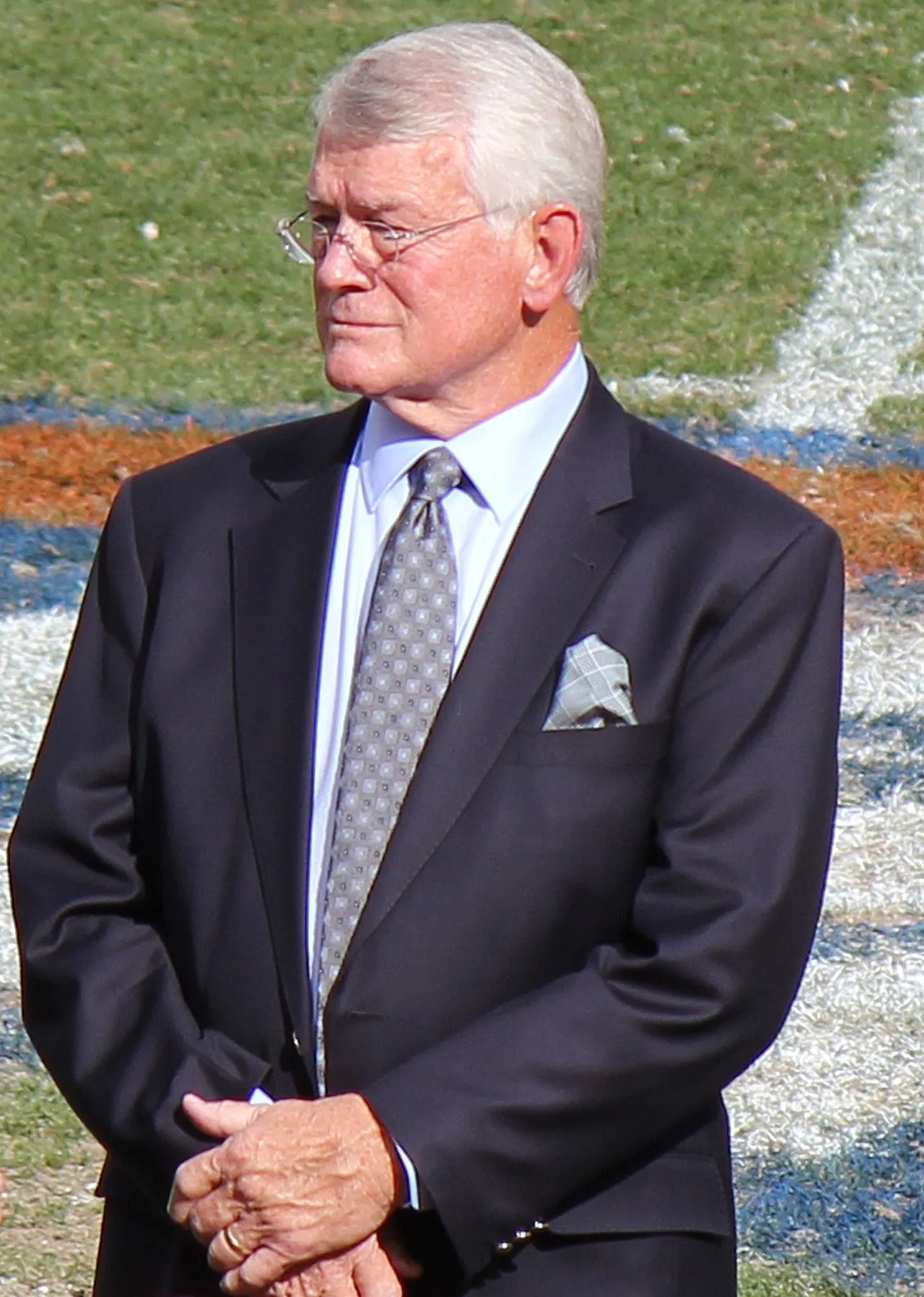 Portrait of Dan Reeves (1944–2022) – memorial page