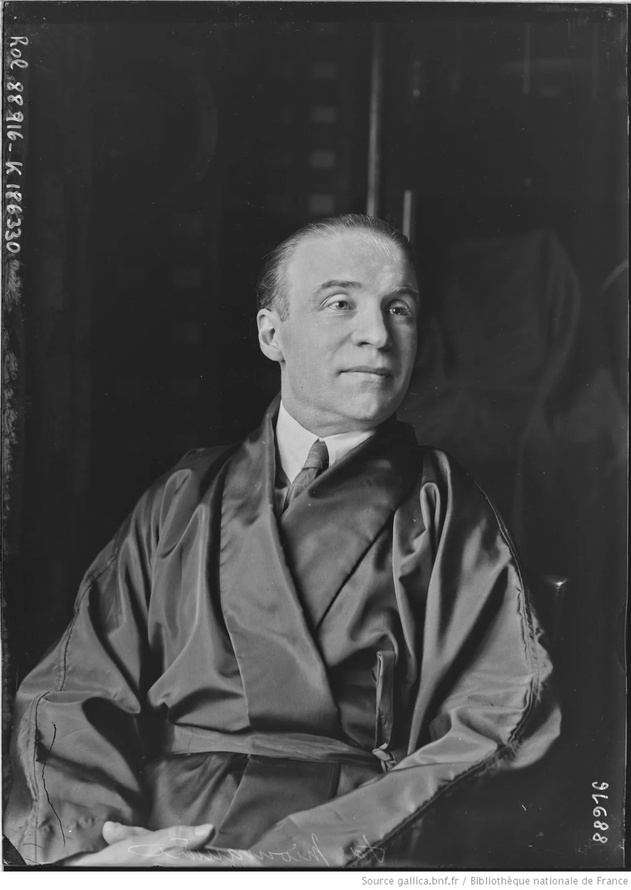 Porträt von Francis de Miomandre (1880–1959) – Gedenkseite