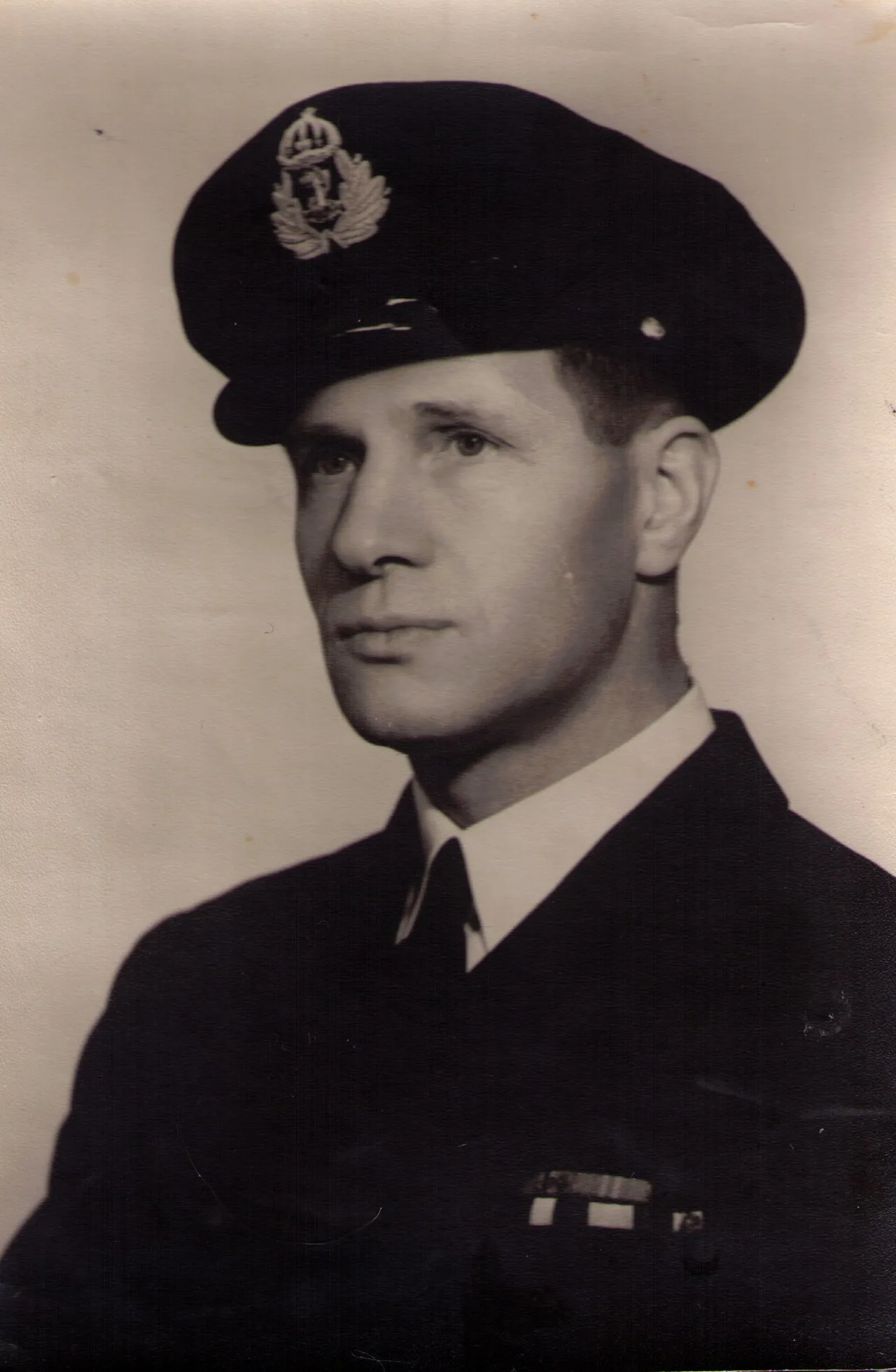 Porträt von Leif Larsen (1906–1990) – Gedenkseite