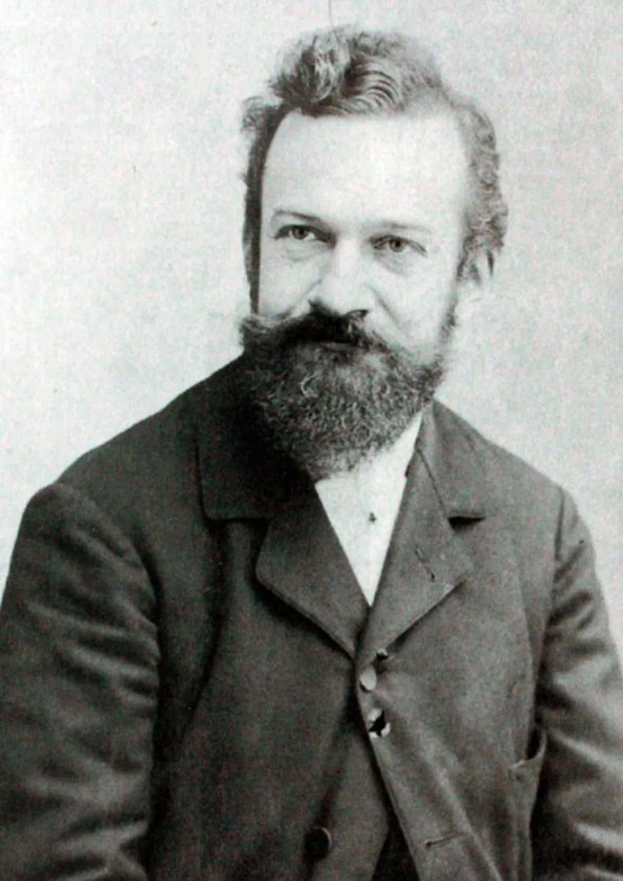 Portrait of Frédéric de Vernon (1858–1912) – memorial page