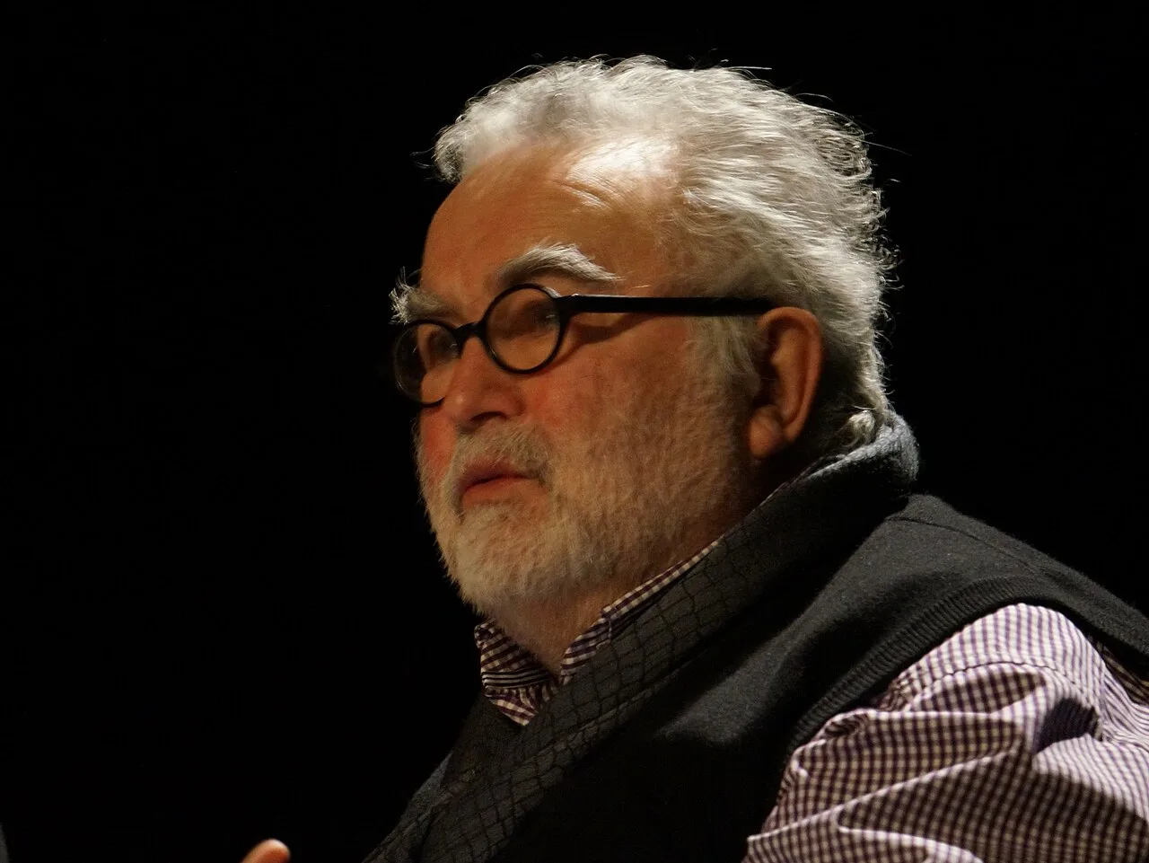 Porträt von Georges Banu (1943–2023) – Gedenkseite