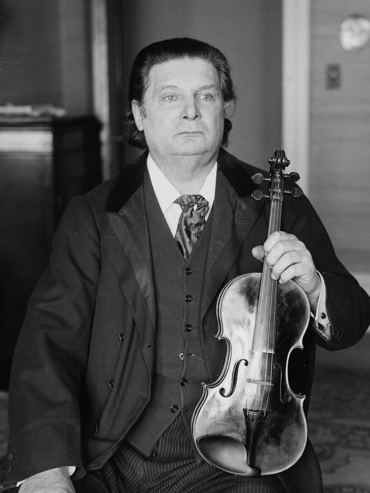 Porträt von Eugène Ysaÿe (1858–1931) – Gedenkseite