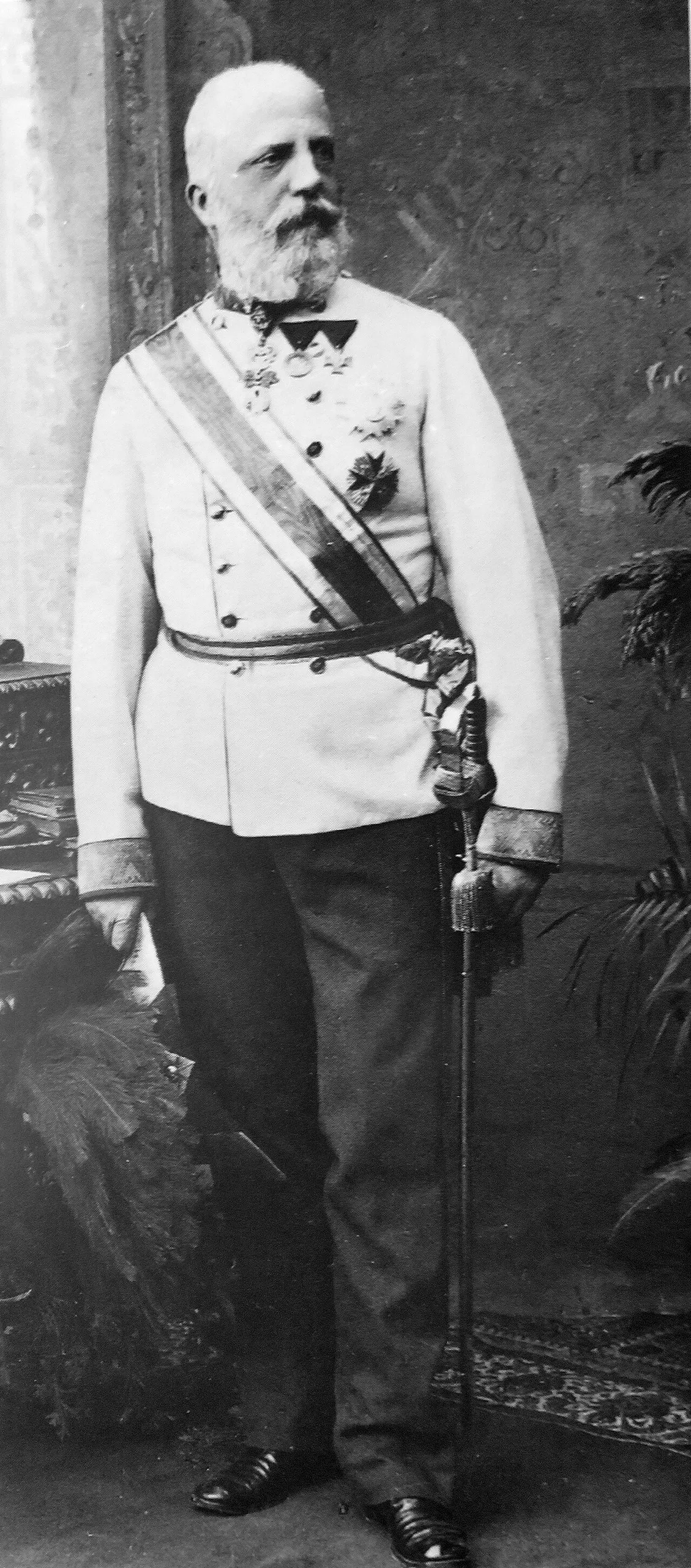 Portrait of Ferdinand IV. (1835–1908) – memorial page