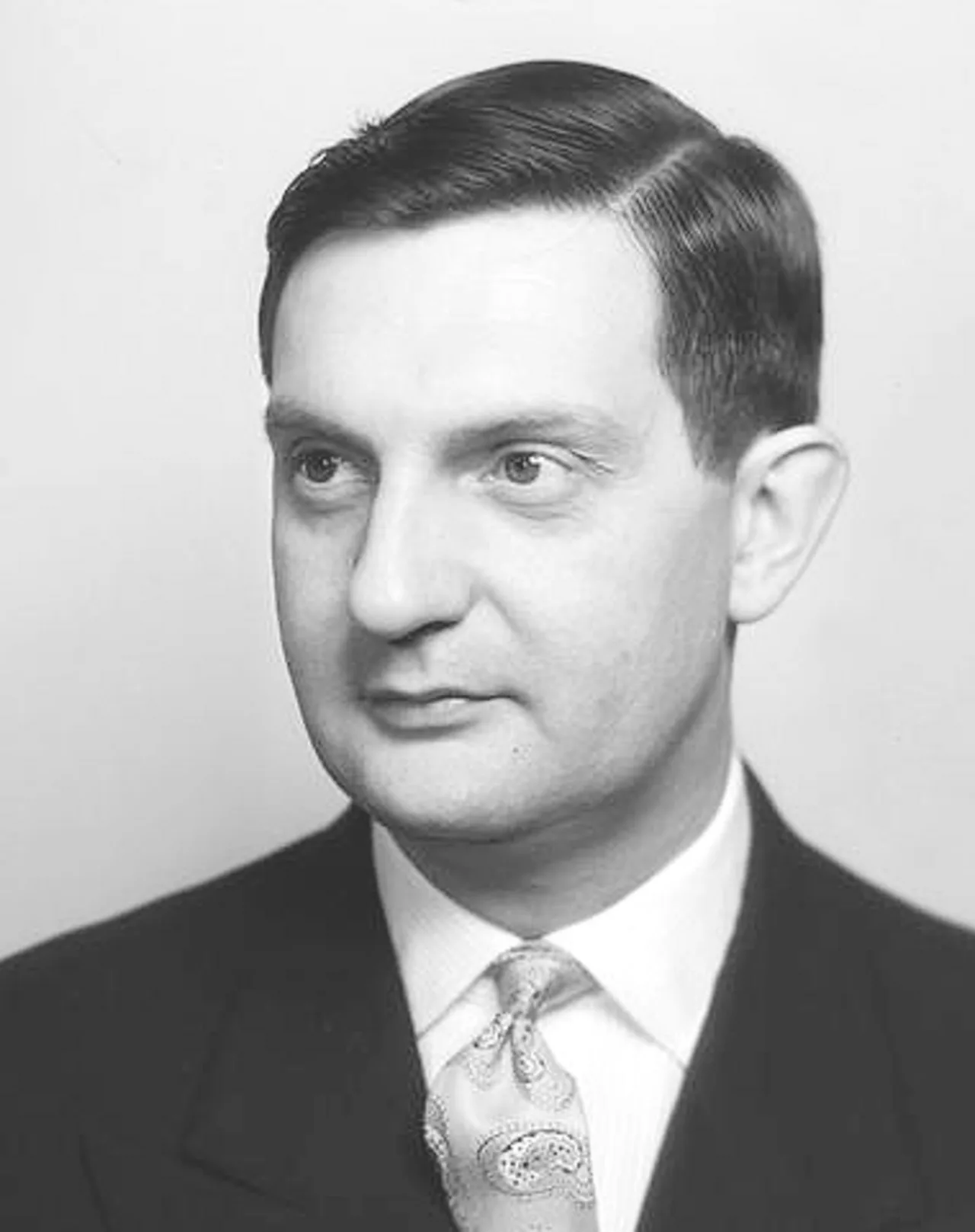 Portrait of Jacques Charon (1920–1975) – memorial page