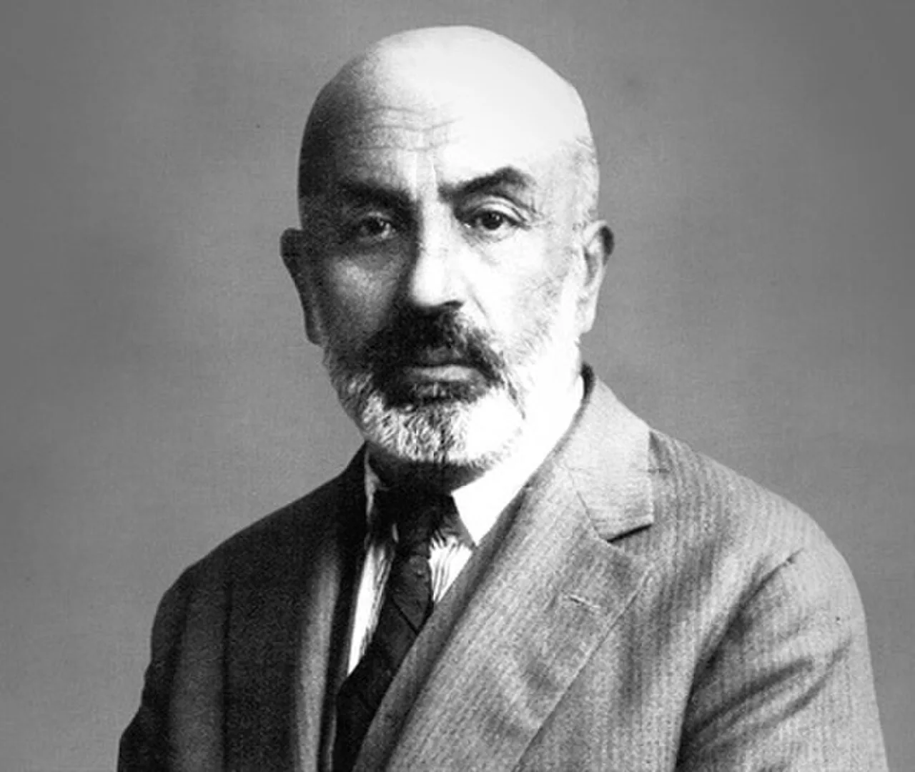 Porträt von Mehmet Âkif Ersoy (1873–1936) – Gedenkseite
