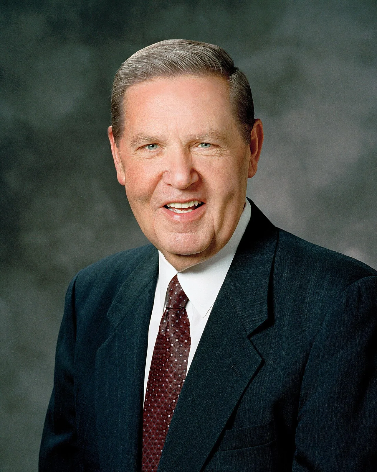 Portrait of Jeffrey R. Holland (1940–2025) – memorial page
