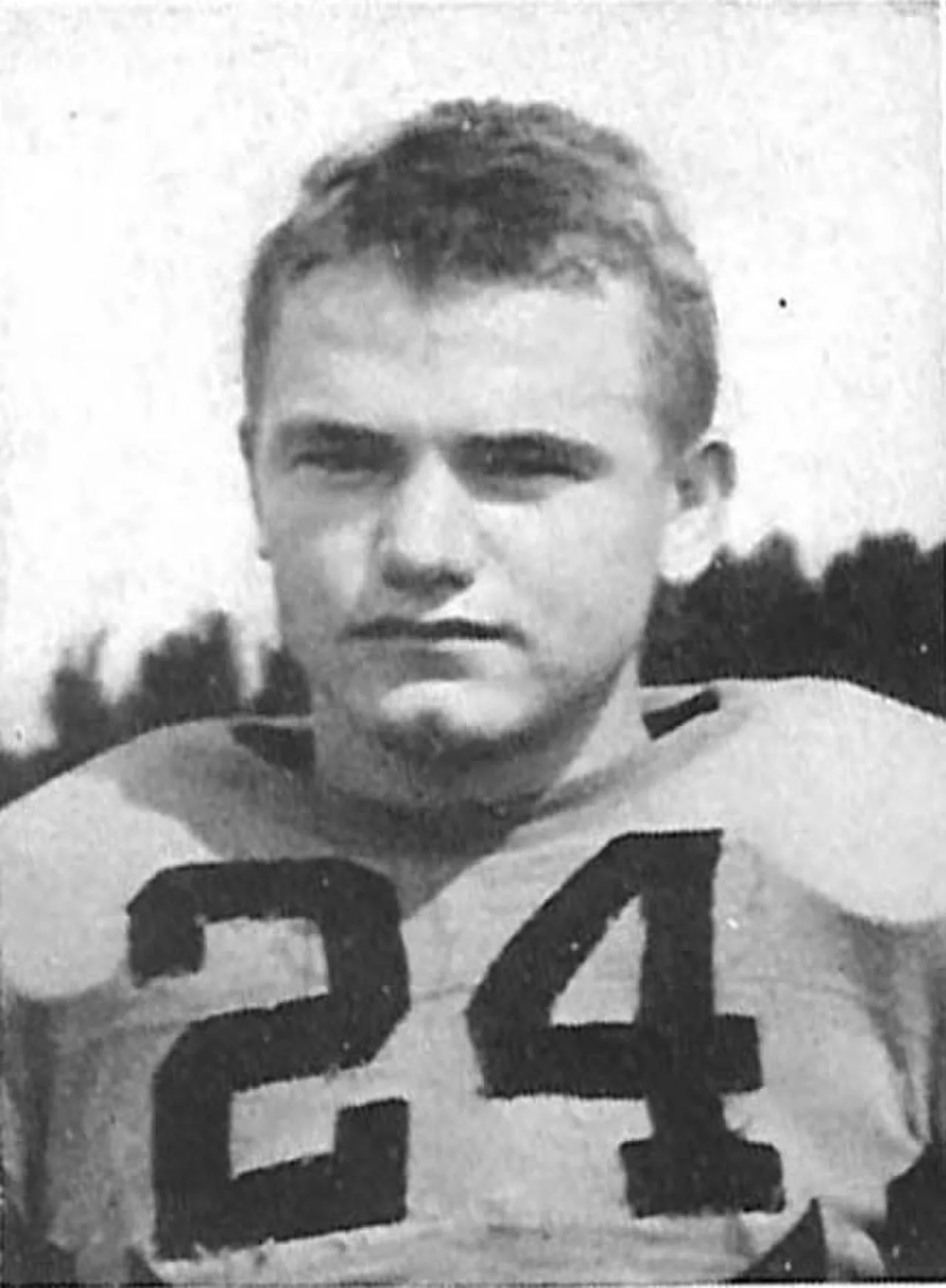 Portrait of Nile Kinnick (1918–1943) – memorial page