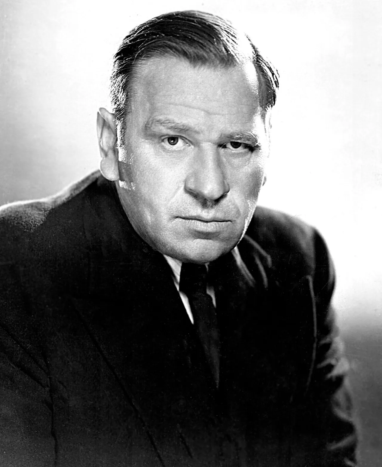 Porträt von Wallace Beery (1885–1949) – Gedenkseite