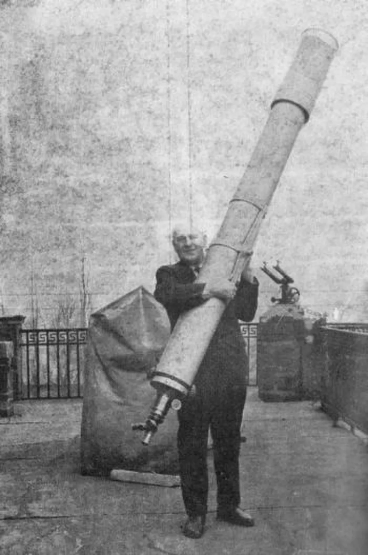 Porträt von Kazimierz Kordylewski (1903–1981) – Gedenkseite