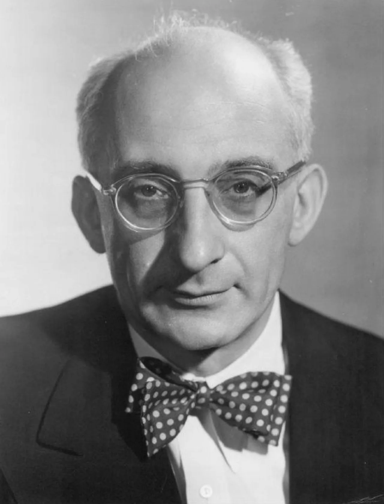 Porträt von Peter Herman Adler (1899–1990) – Gedenkseite