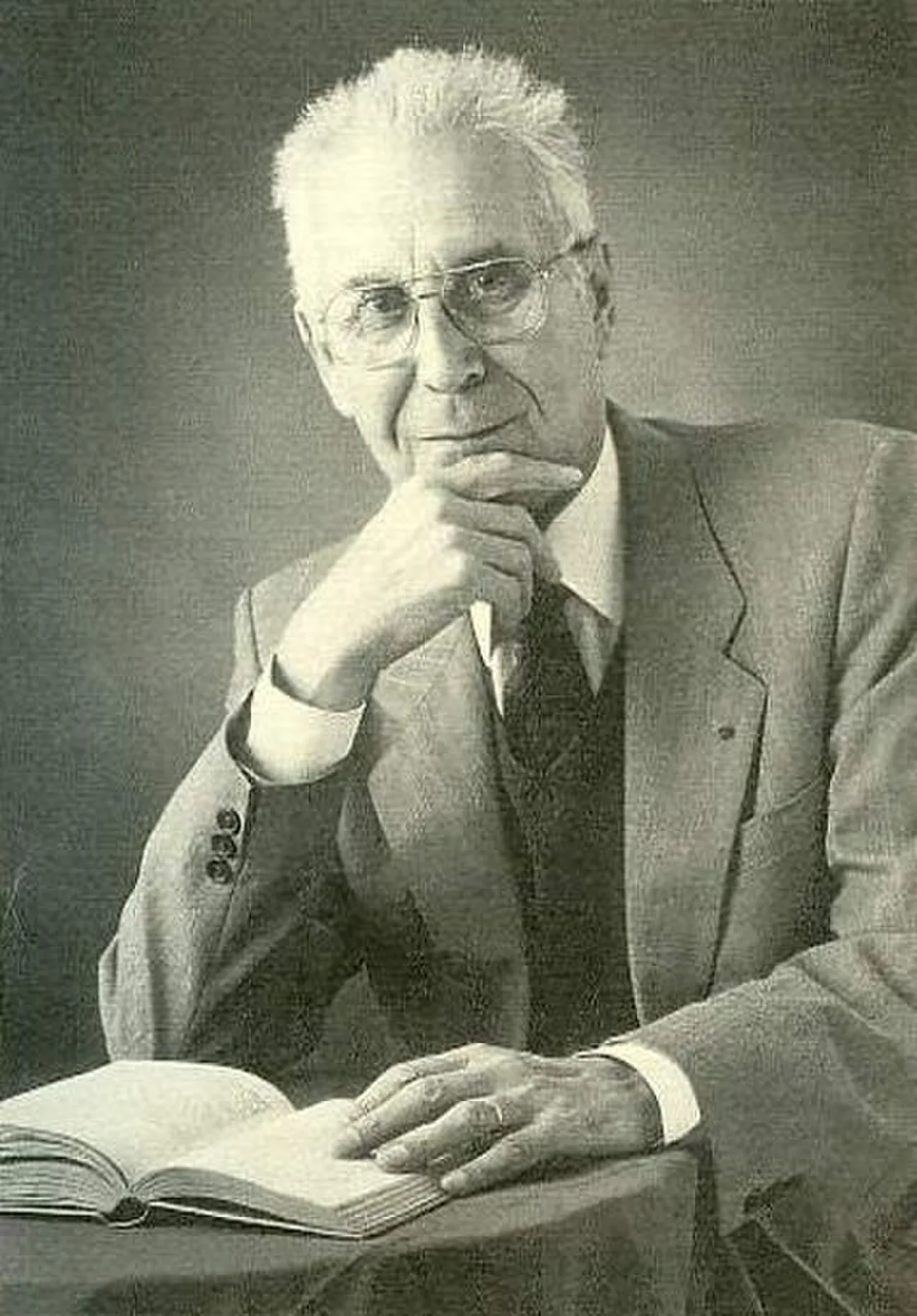 Porträt von Louis Desgraves (1921–1999) – Gedenkseite