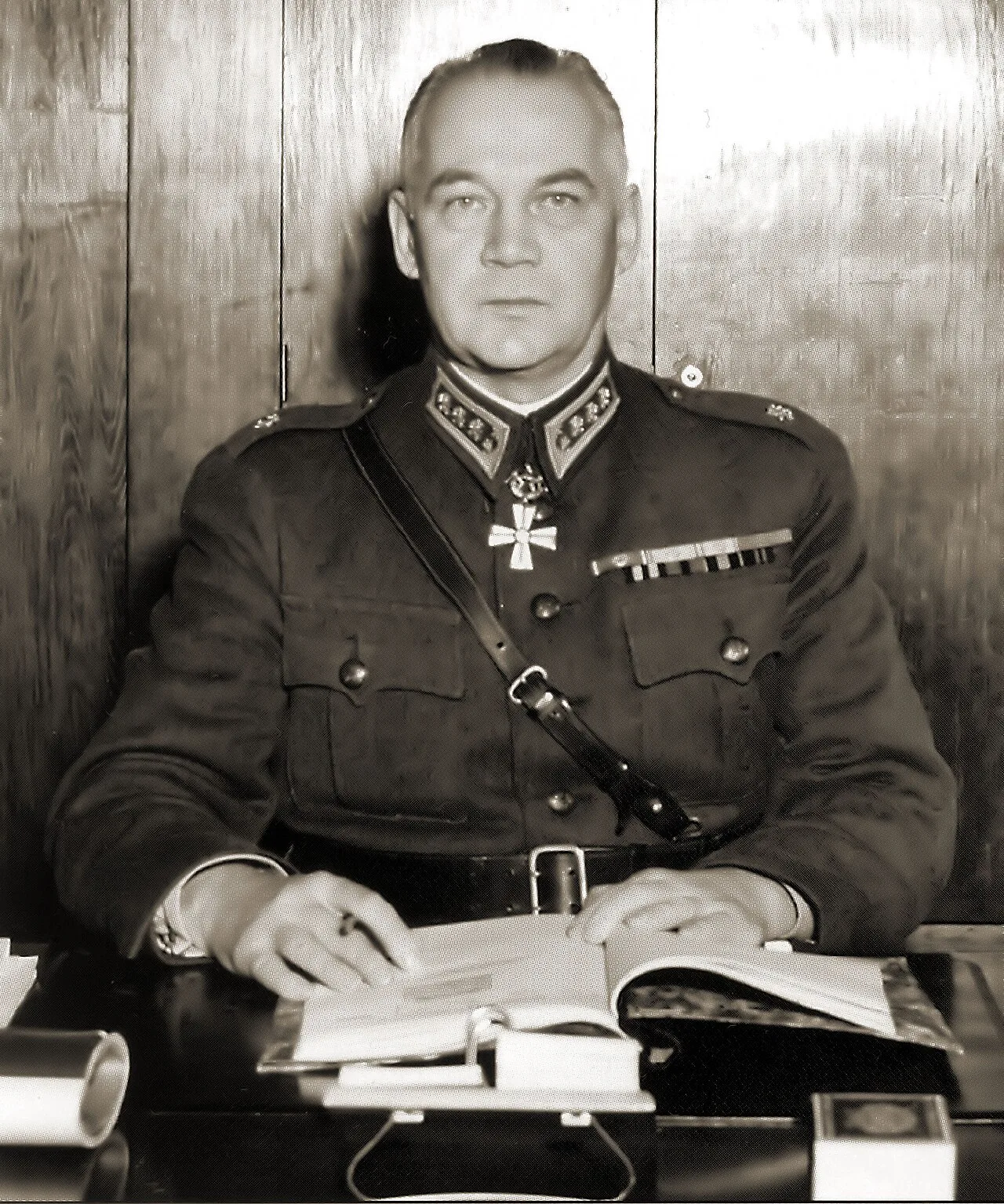Portrait of Aarne Sihvo (1889–1963) – memorial page