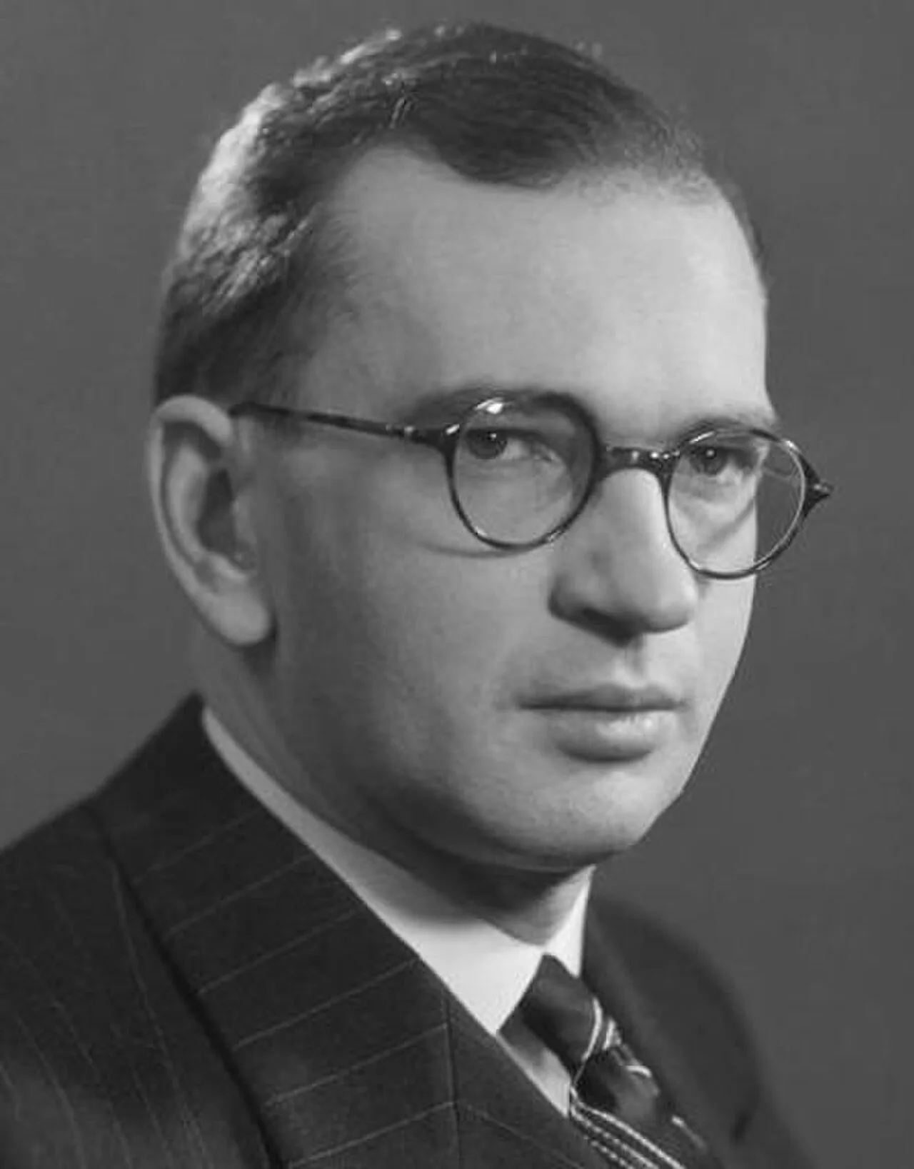 Portrait of Edgar Faure (1908–1988) – memorial page