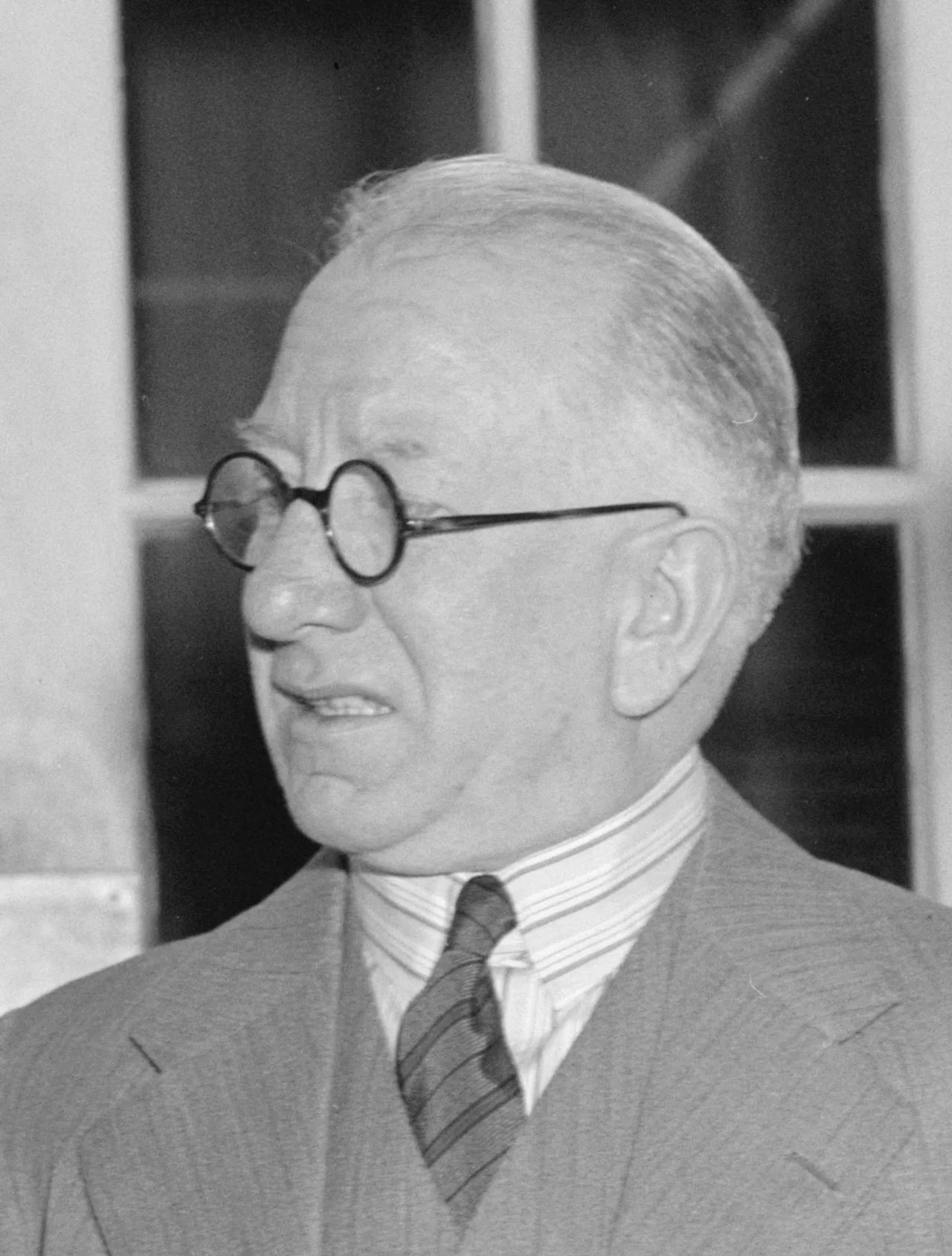 Portrait of Seán Ó Ceallaigh (1882–1966) – memorial page
