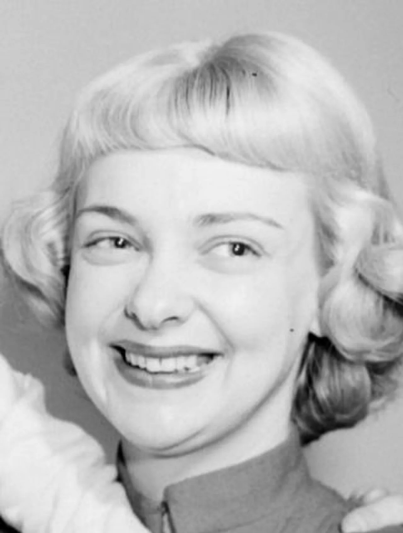 Portrait of Marjolaine Hébert (1926–2014) – memorial page