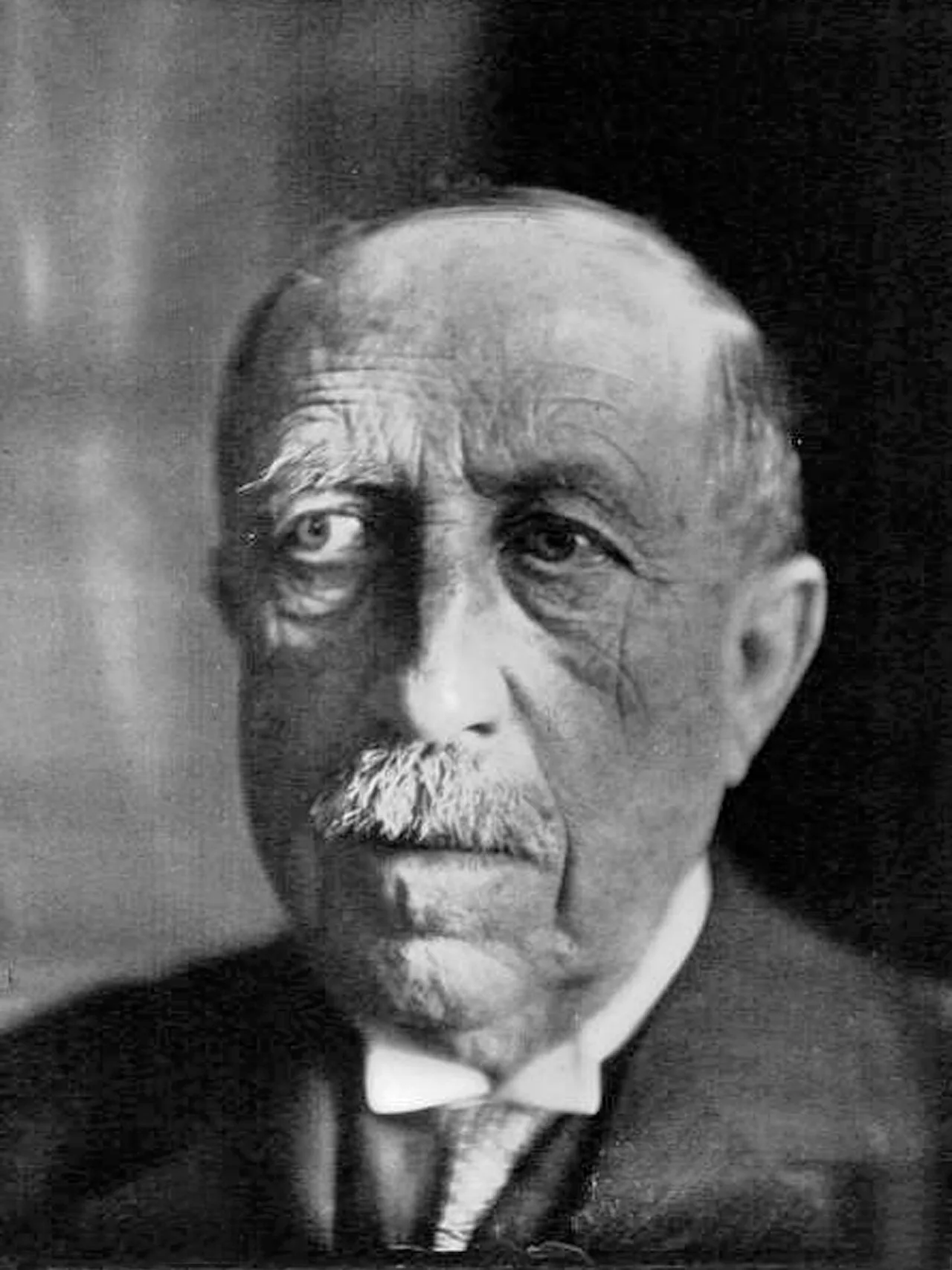 Porträt von Maurice Deligne (1861–1939) – Gedenkseite