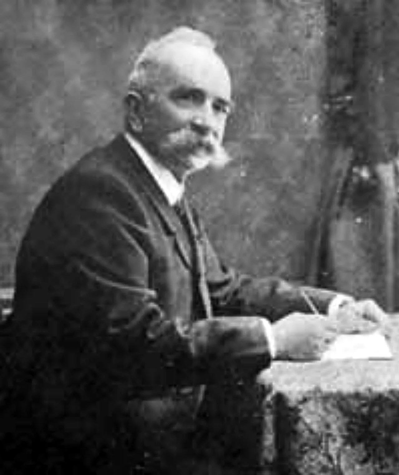 Porträt von E. Peltereau (1842–1928) – Gedenkseite