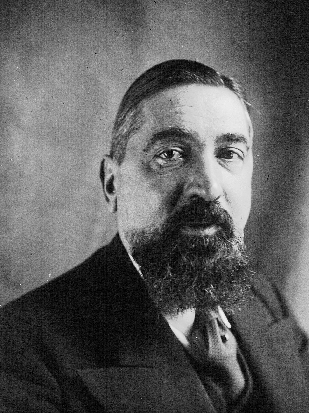Porträt von Pierre Hulin (1882–1944) – Gedenkseite