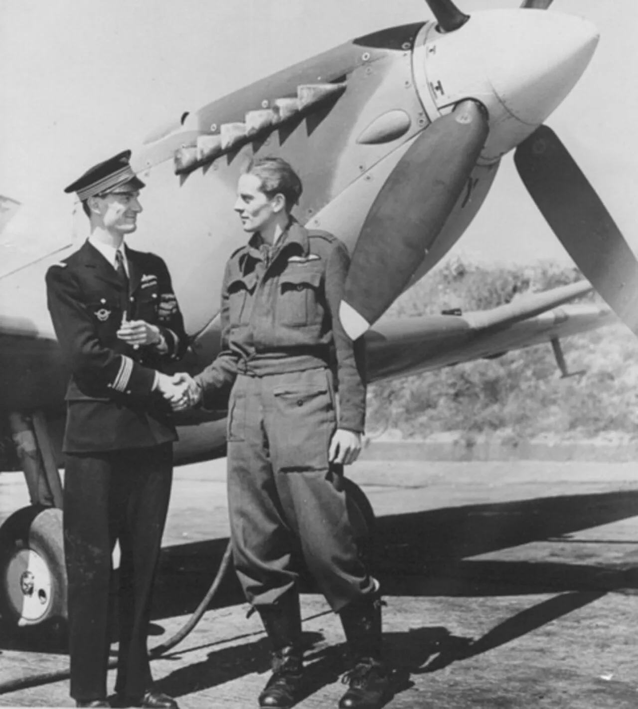 Portrait of René Mouchotte (1914–1943) – memorial page