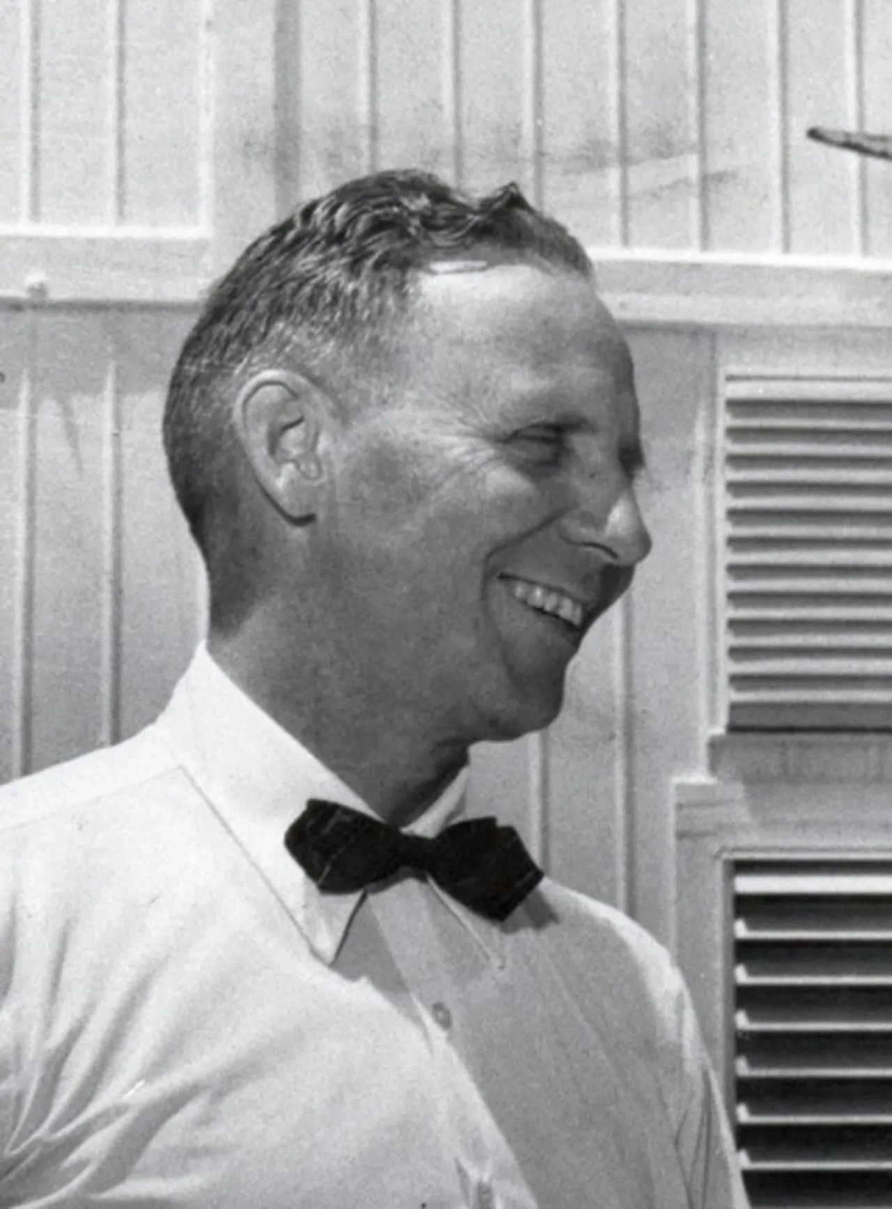 Portrait of Robert Simpson (1912–2014) – memorial page
