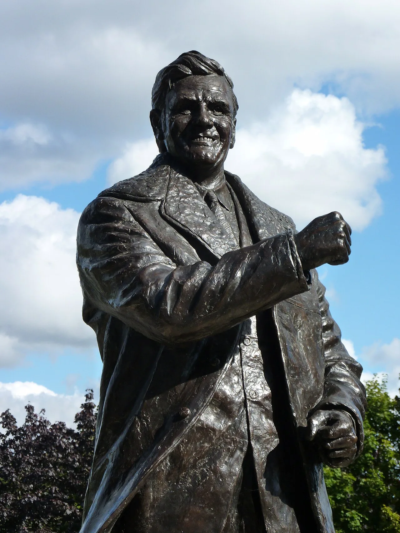 Portrait of Don Revie (1927–1989) – memorial page