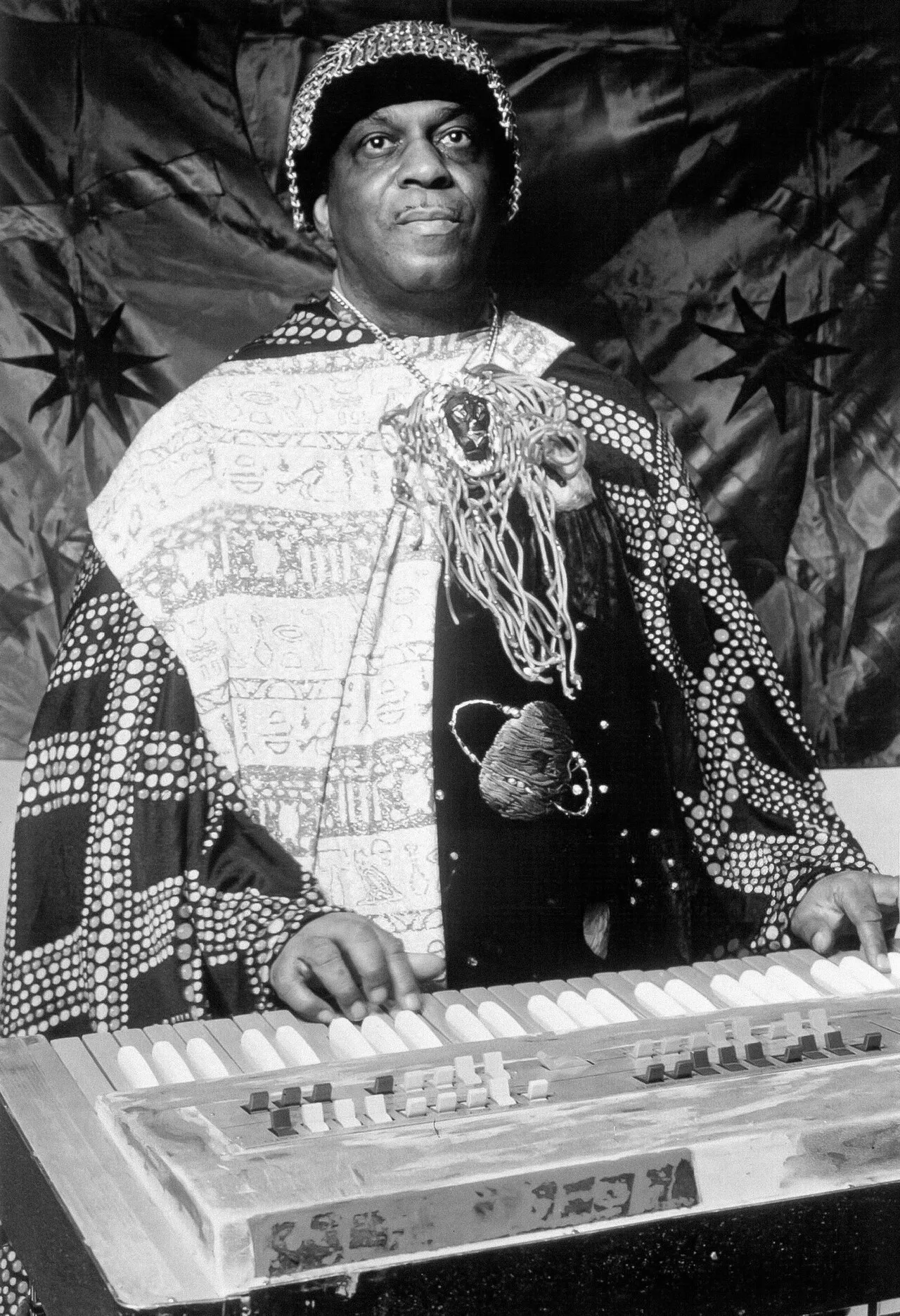 Porträt von Sun Ra (1914–1993) – Gedenkseite