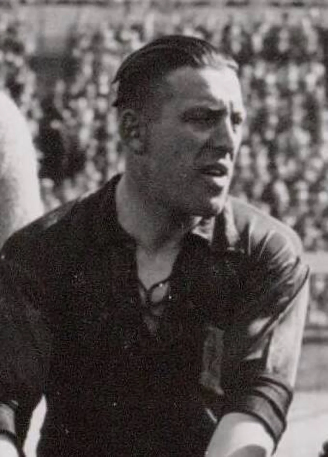 Portrait of Ab de Vries (1913–1998) – memorial page