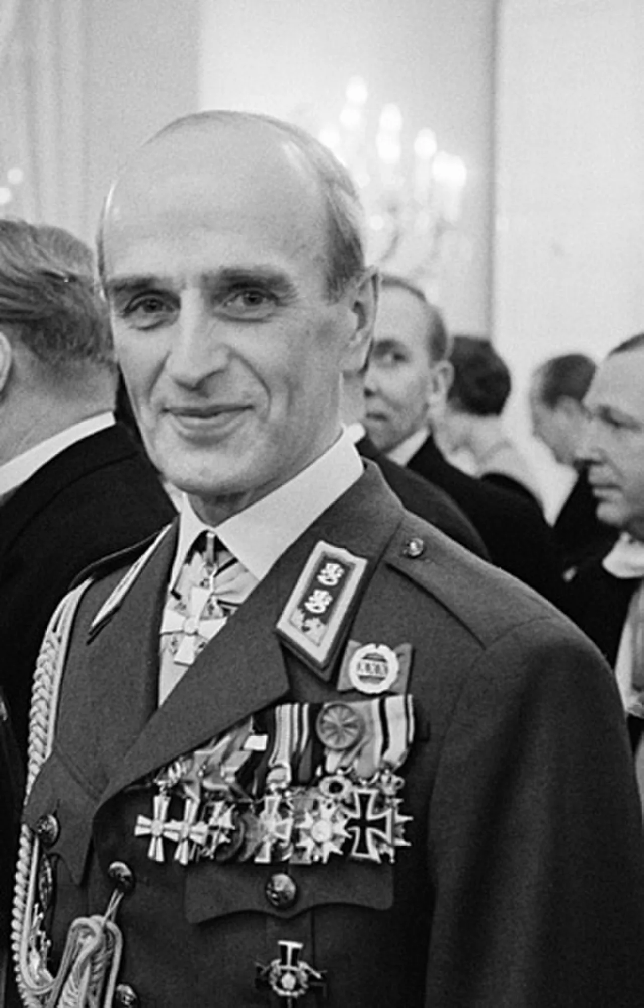Porträt von Adolf Ehrnrooth (1905–2004) – Gedenkseite
