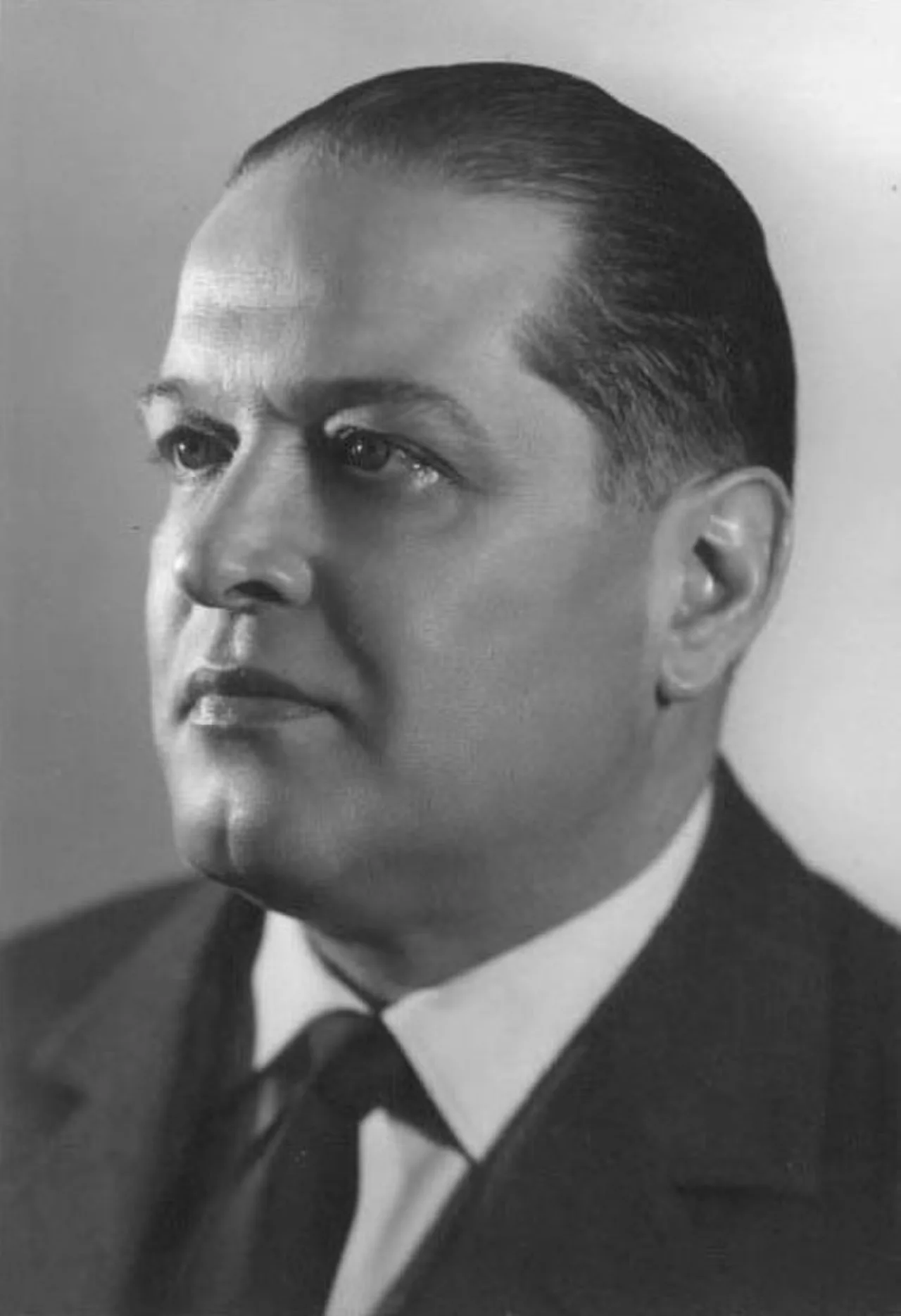 Portrait of Athos Valsecchi (1919–1985) – memorial page