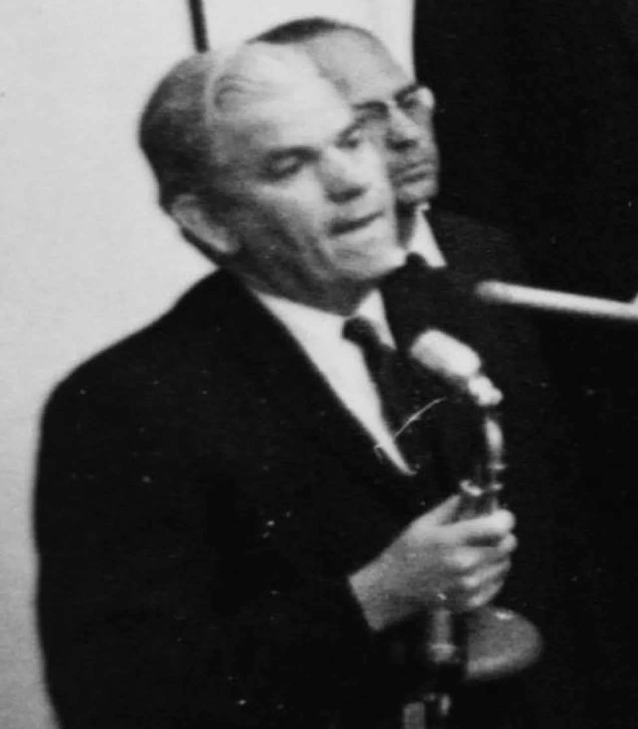 Portrait of Henry Wade (1914–2001) – memorial page
