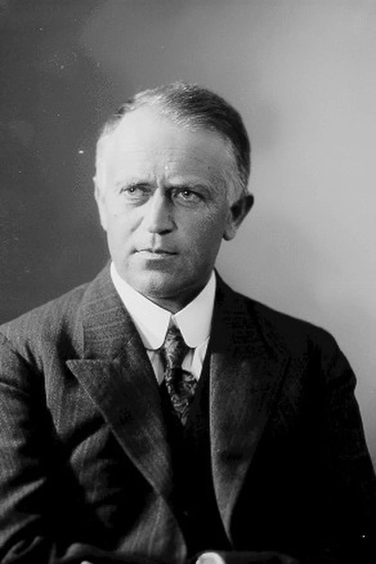 Porträt von Viggo Brun (1885–1978) – Gedenkseite