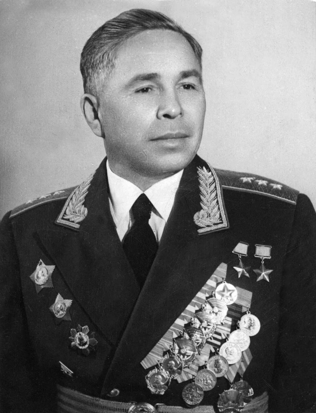 Portrait of Afanassi Pawlantjewitsch Beloborodow (1903–1990) – memorial page