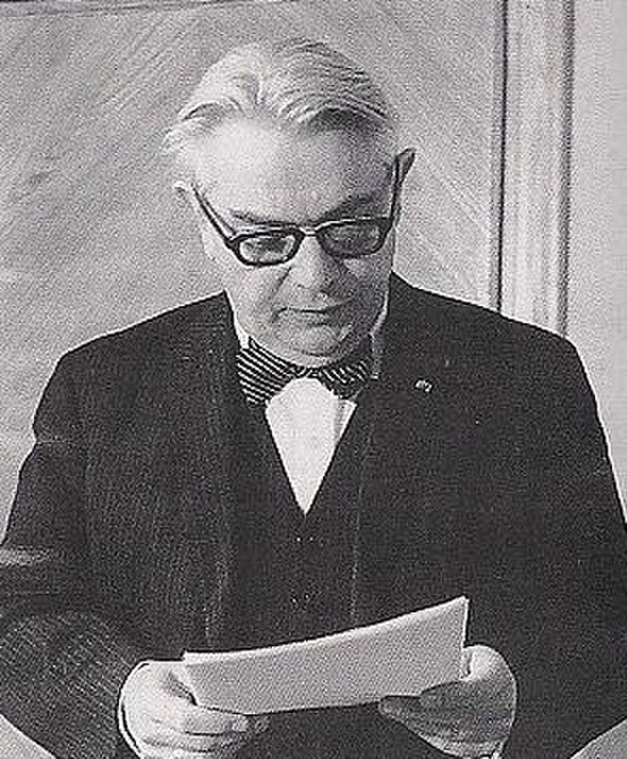 Portrait of Edmund Jan Osmańczyk (1913–1989) – memorial page