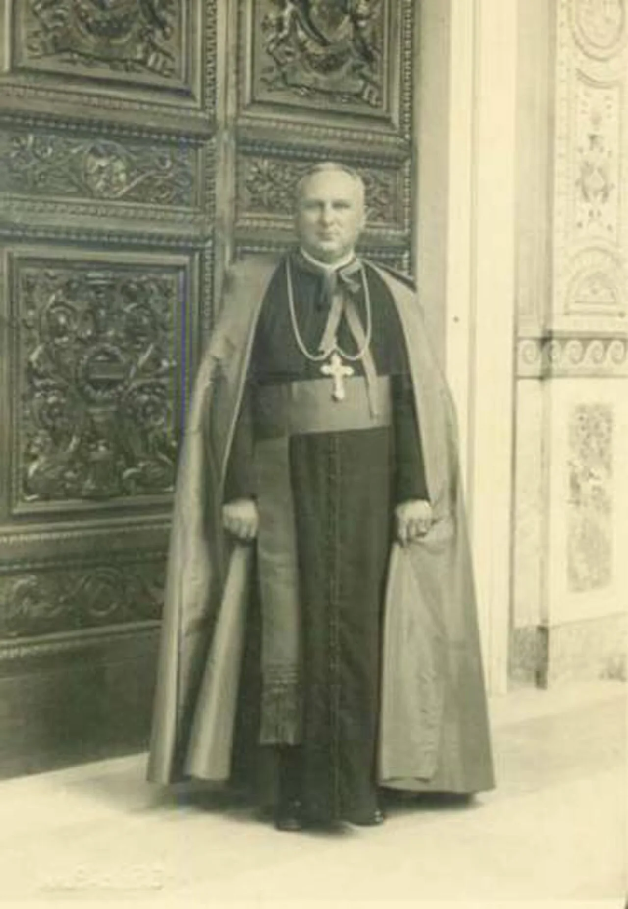 Porträt von Roberto Ronca (1901–1977) – Gedenkseite