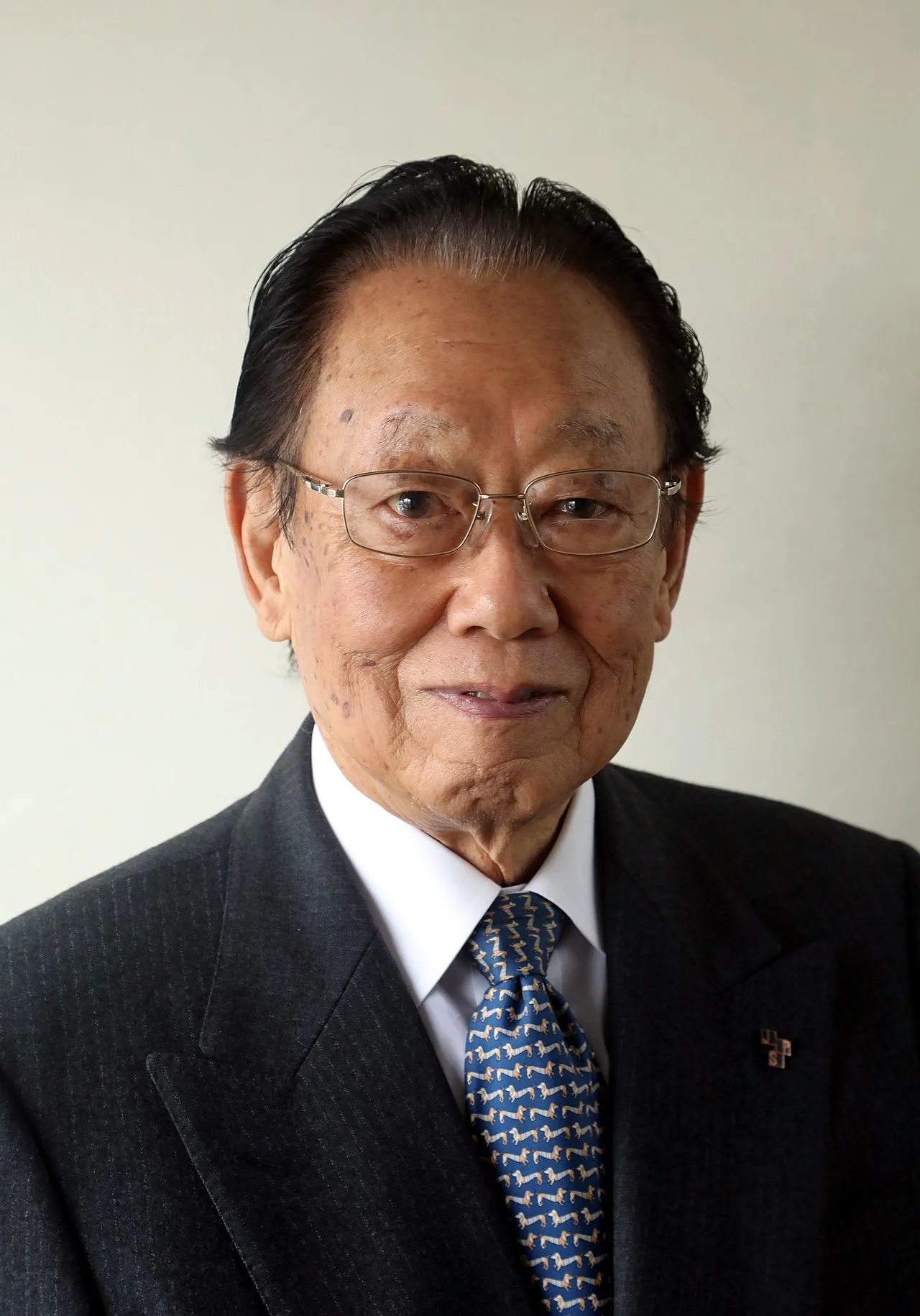 Porträt von Takeyoshi Tanuma (1929–2022) – Gedenkseite