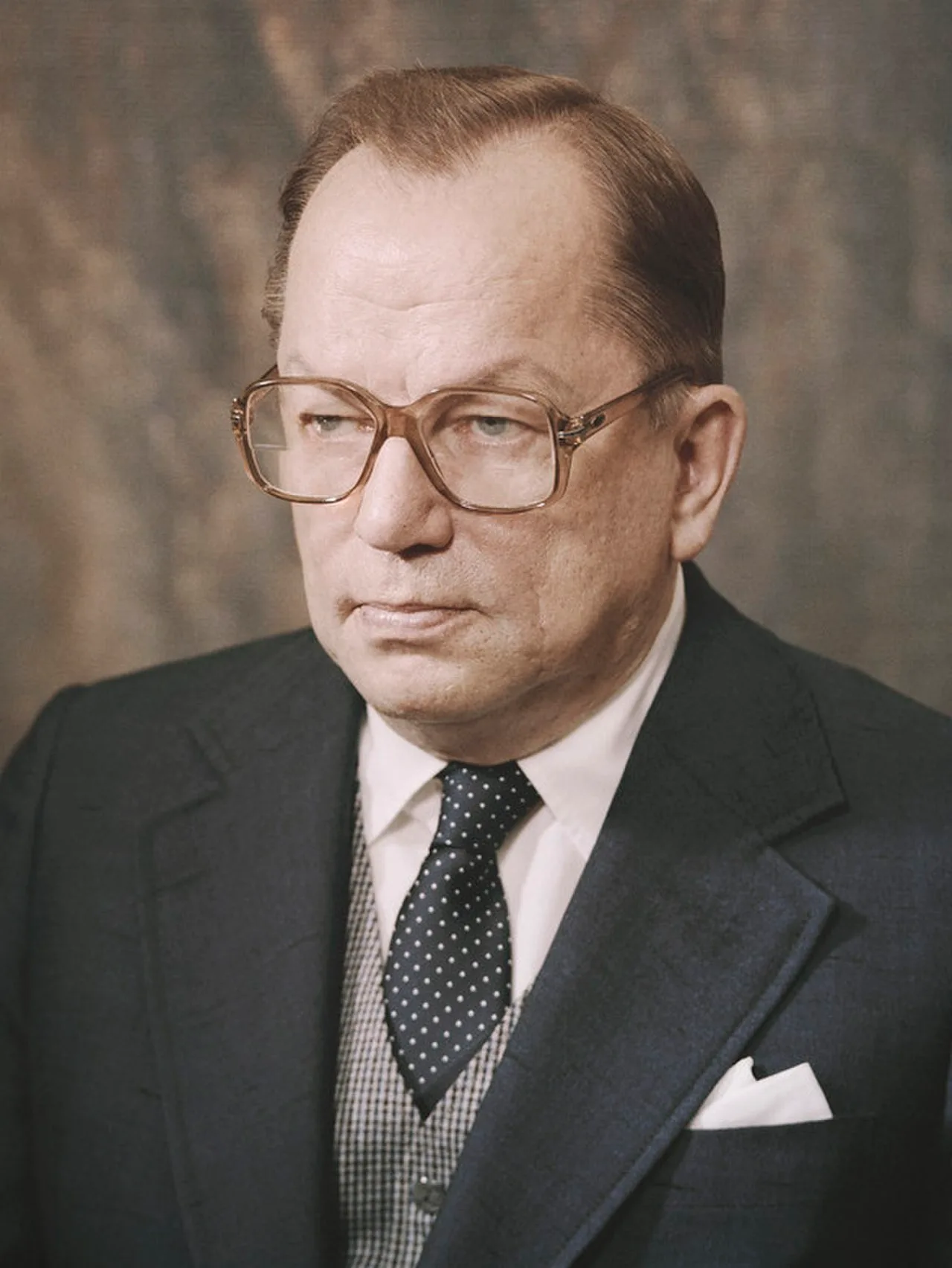 Porträt von Ahti Karjalainen (1923–1990) – Gedenkseite