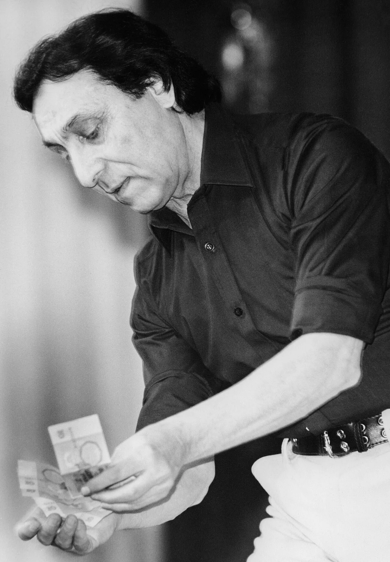 Porträt von Harutjun Hakobjan (1918–2005) – Gedenkseite