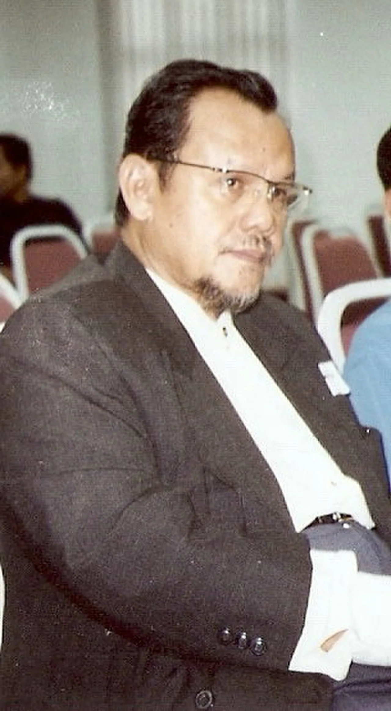Portrait of Ahmad Kamal Abdullah (1941–2021) – memorial page