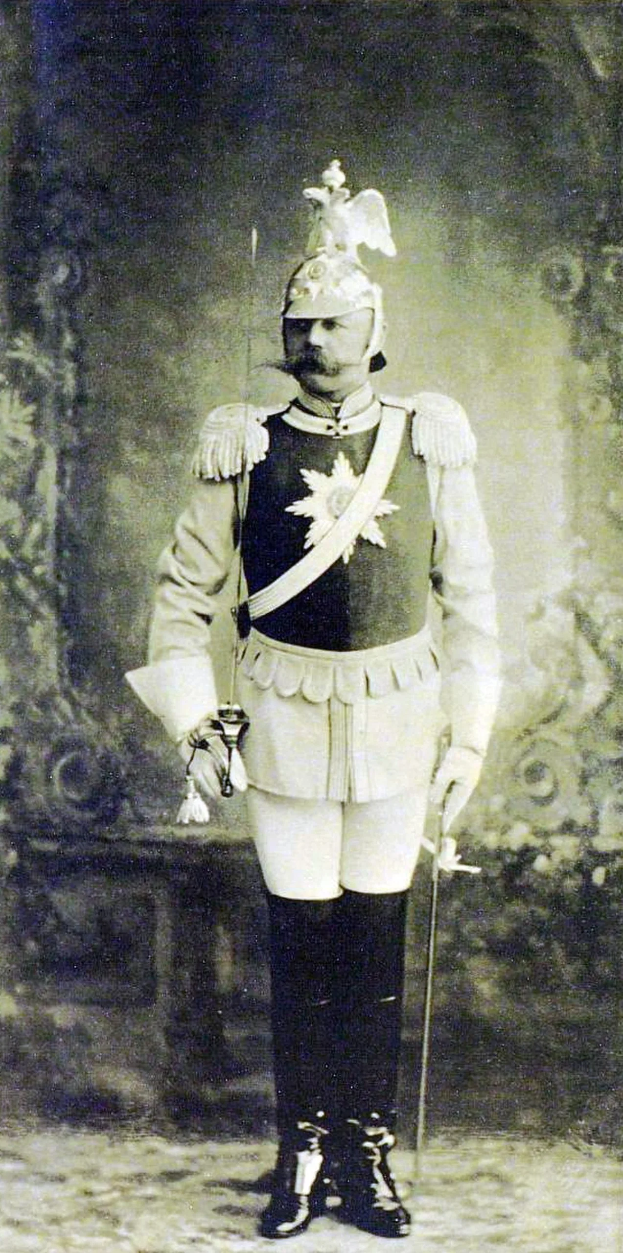 Portrait of Arthur von Grünewaldt (1847–1922) – memorial page