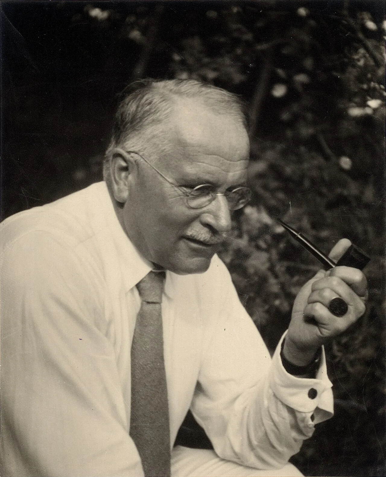 Portrait of Carl Gustav Jung (1875–1961) – memorial page
