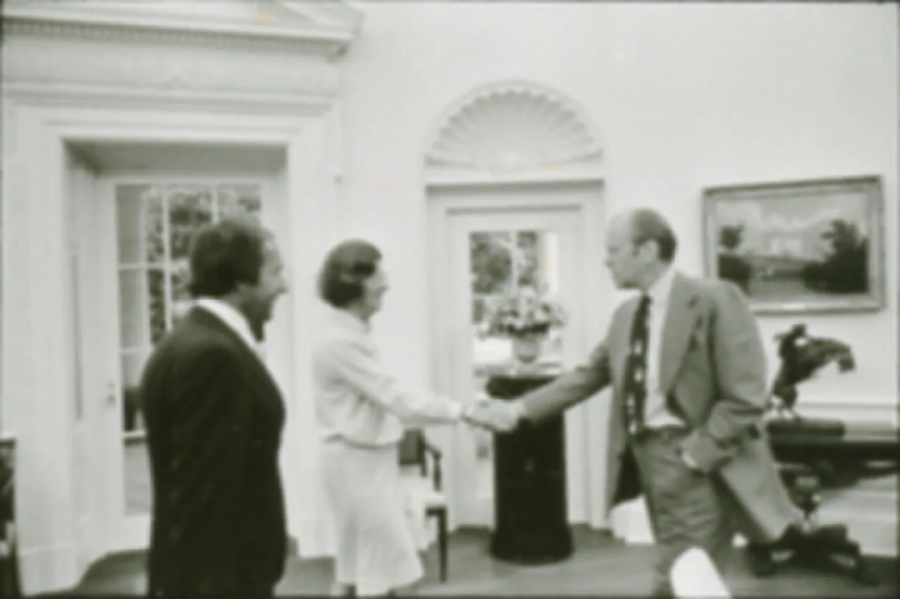 Portrait of Helen DeVos (1927–2017) – memorial page