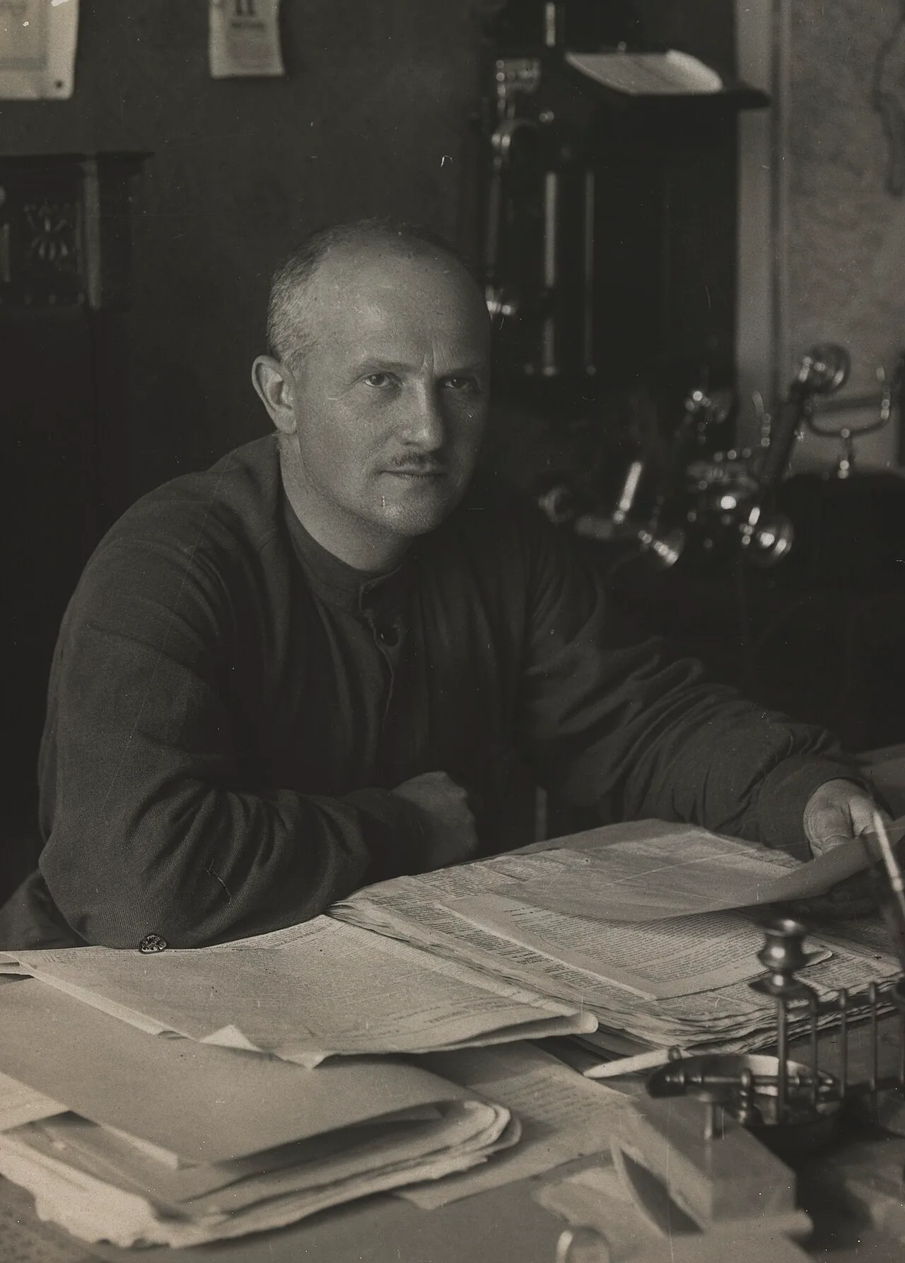 Porträt von Artemy Lyubovich (1880–1938) – Gedenkseite